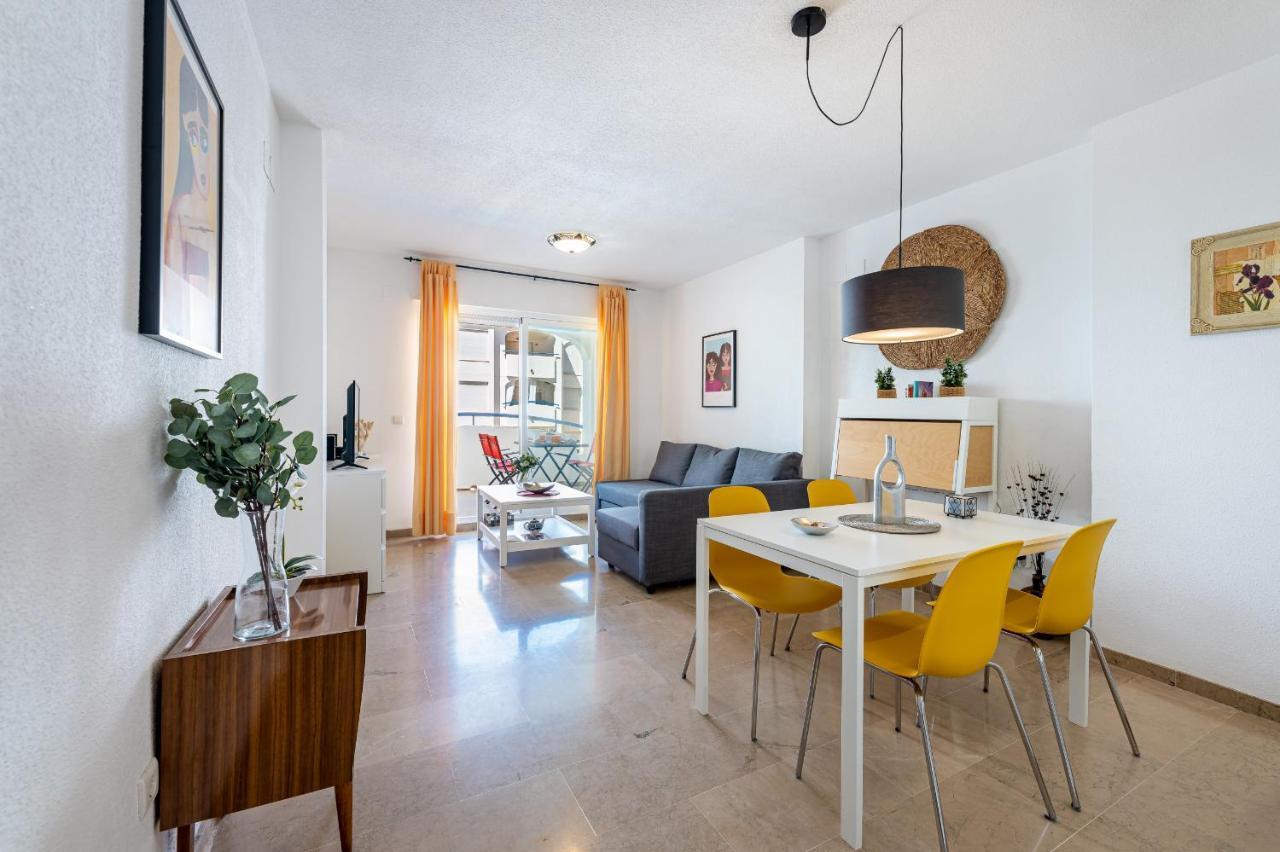 797 Holiday Rentals- Hermoso Apartamento Para 4 En بينالماذينا المظهر الخارجي الصورة